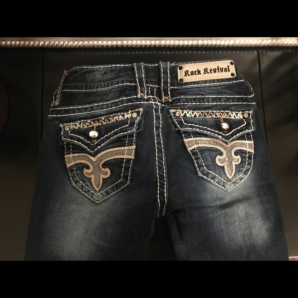 Women’s Rock Revival jeans